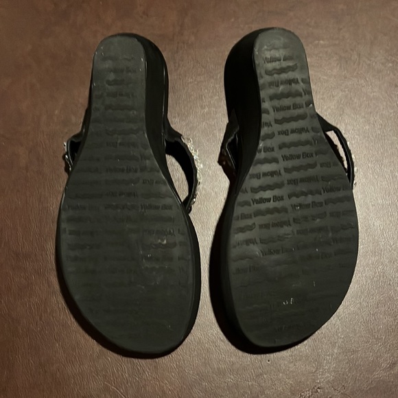 Yellow Box rhinestone sandals, 2.5” heel with .5” platform, size 9 - Picture 3 of 5